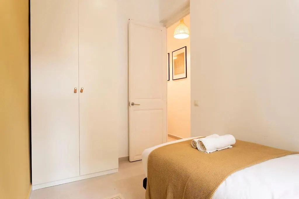 Lodging Apartments Rambla Poblenou 12 Barcelona